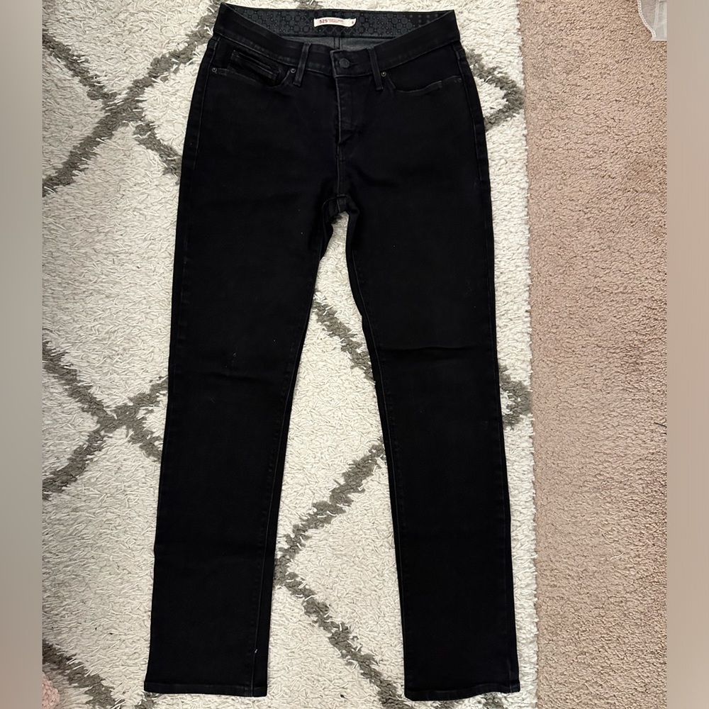 Levi’s straight leg